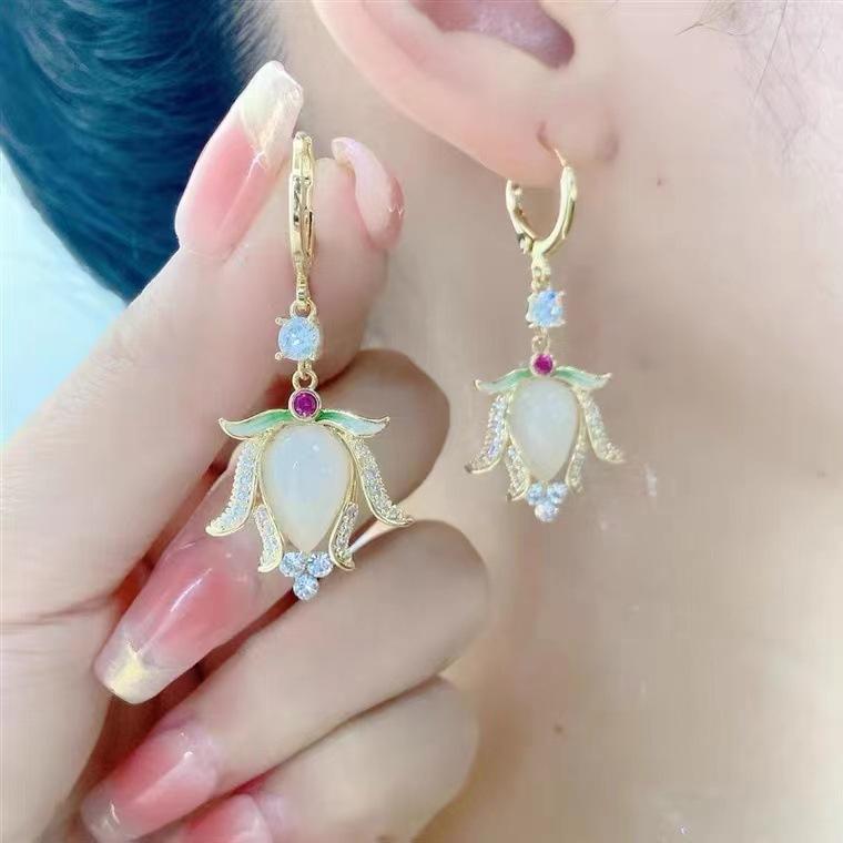 Fashion Geometric Bow Flower Pearl Earrings Women'S Premium Versatile Small Fragrant Wind Earrings