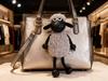 Llavero Oveja Shaun Adorno Colgante para Coche de Pareja Muñeco de Peluche Lindo Encanto para Bolso Regalo