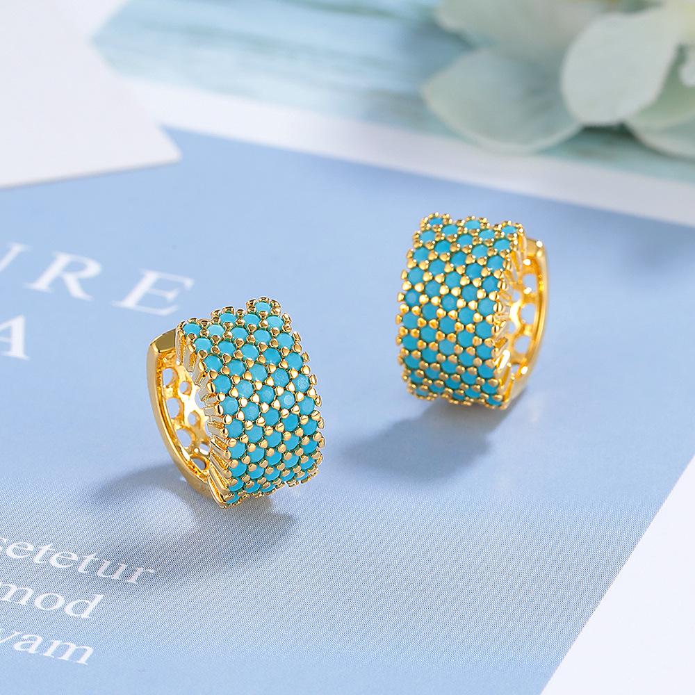 

Gold-Plated Colorful Zircon Ear Cuffs: European & American Style Fashion Earrings for Women Copper золотий
