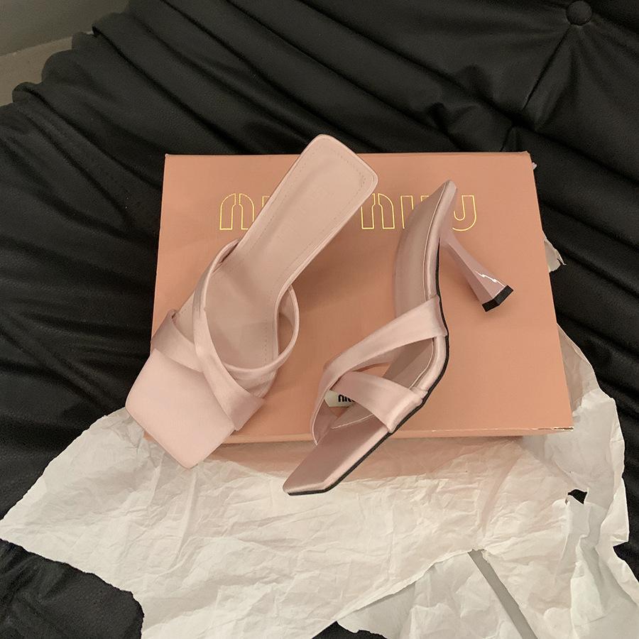 French cross high-heeled cool slippers women's 2025 summer new fashionable versatile square head open-toed stiletto sandals