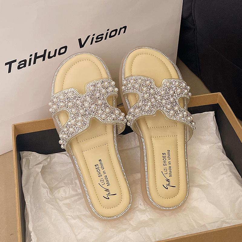 Beautiful French rhinestone cool slippers female 2025 new spring and summer outer wear fashionable versatile fairy style thick bottom one-word drag