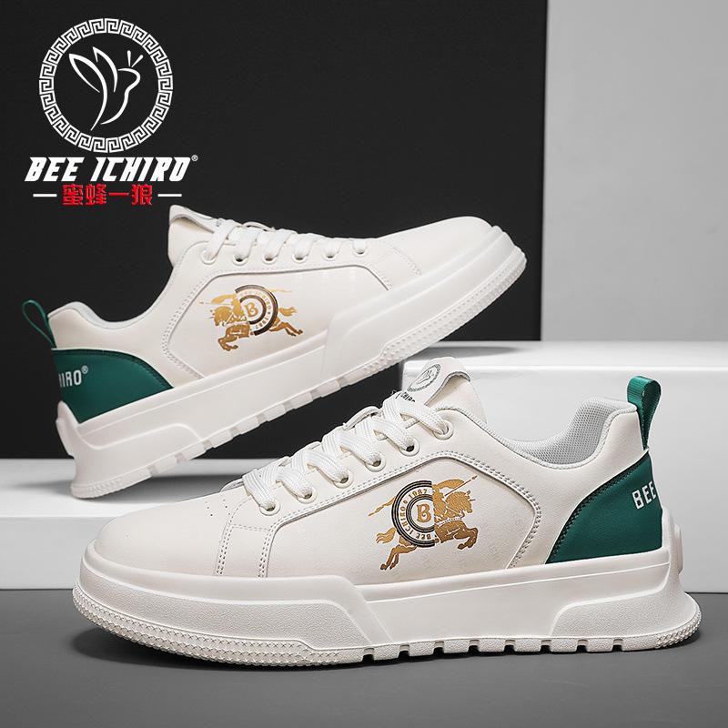 Casual spring and summer men's shoes do not stink feet sports style soft leather shoes versatile low-top board shoes