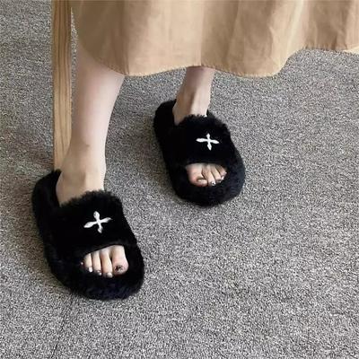 Casual Thick-bottomed Fluffy Slippers for Women's Autumn and Winter Wear 2025 New Ins Trendy Flat-bottomed Casual Versatile Cross Hair Mop