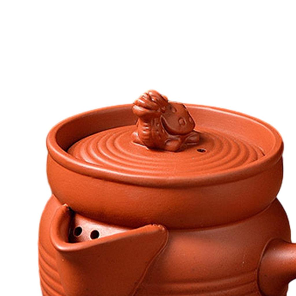 Porcelánová konvička s sítkem na sypaný čaj a horkou vodu