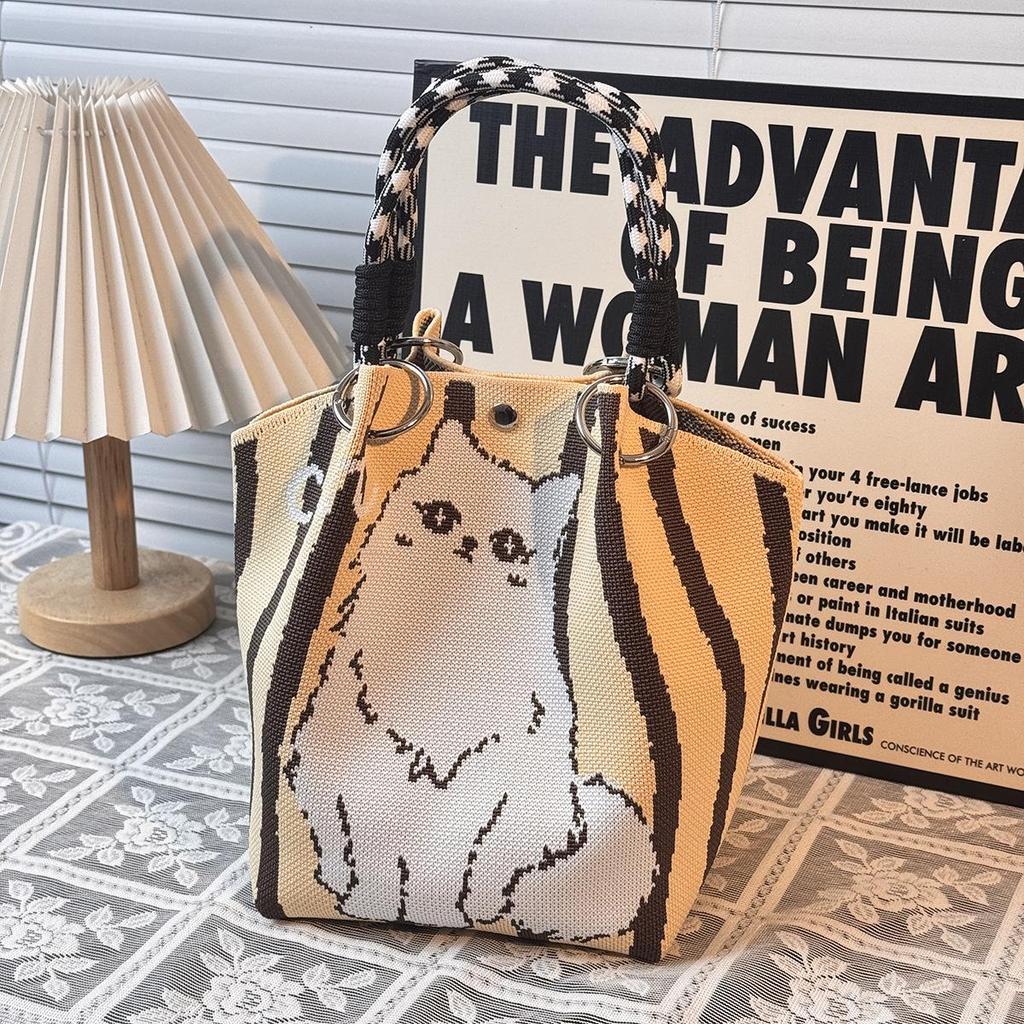 Handtasche mit großer Kapazität im japanischen und koreanischen Strickstil - Tragbare, pendlerfreundliche Tragetasche mit einem kleinen quadratischen Design für diverse Gegenstände