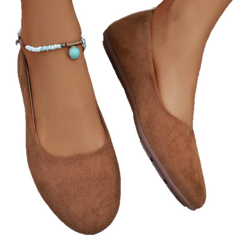 Women's Wide Width Driving Moccasins - Round Toe Soft Sole Slip-On Flats for Fall, Casual Loafers for Outdoor Wear