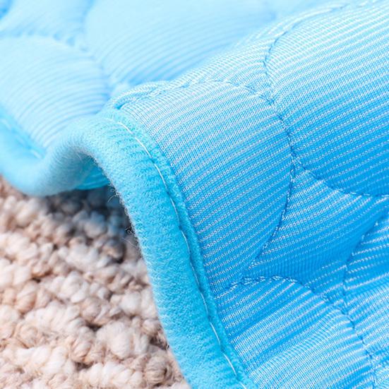 Letnia Mata Chłodząca dla Psa Zmywalna Mata Samochłodząca z Lodowego Jedwabiu dla Małych i Średnich Psów Kotów Antypoślizgowa Podkładka do Spania do Klatki Legowiska Podłogi Fotelika Samochodowego