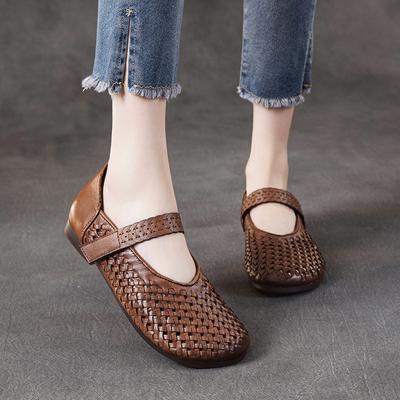 Obermaterial Rindsleder erste Schicht Mutterschuhe Damen 2025 Sommer neu hohles Loch Leder flacher Boden Retro gewebte Sandalen Damen