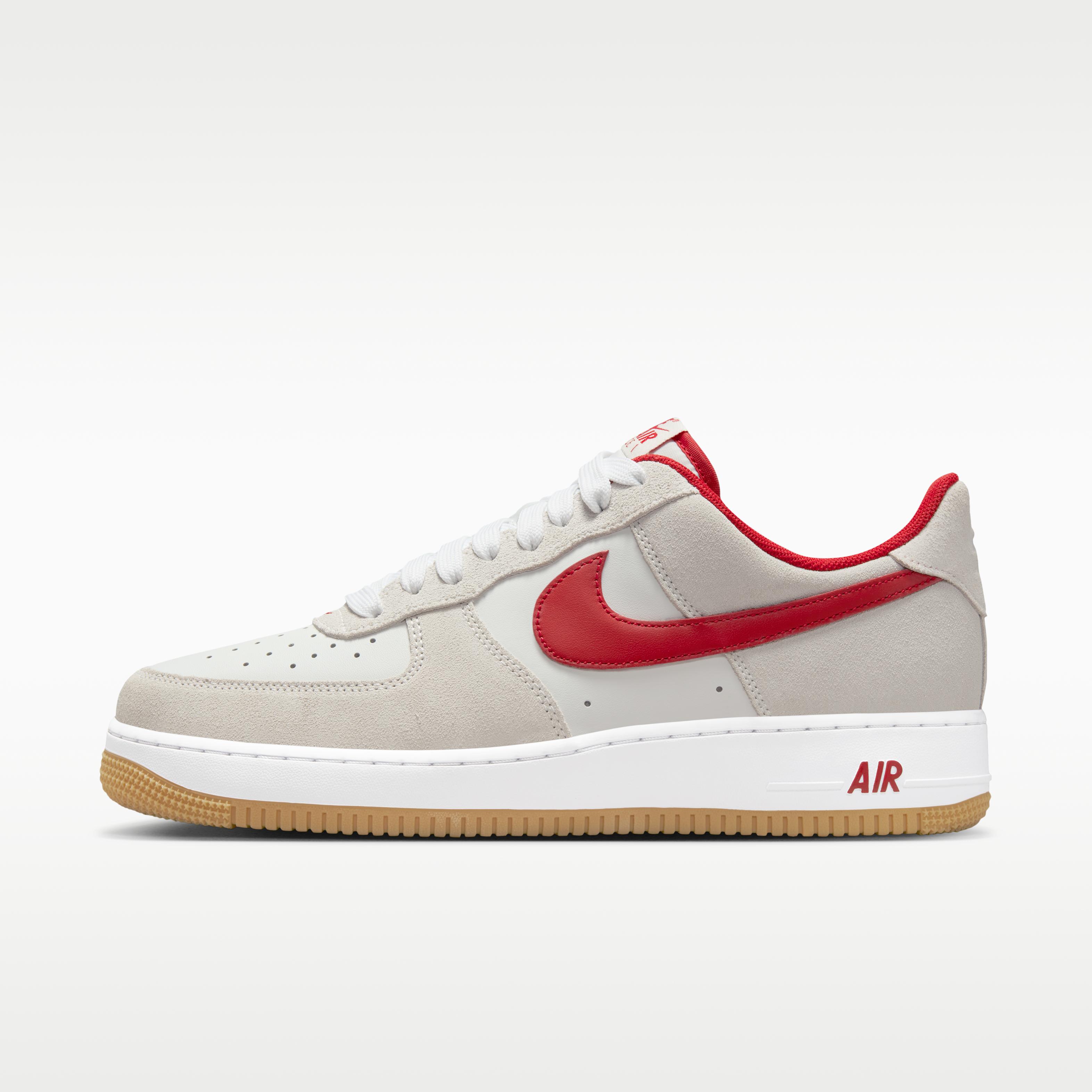 

Nike Air Force 1 Low 07 LV8 Summit White Varsity Red Gum 44