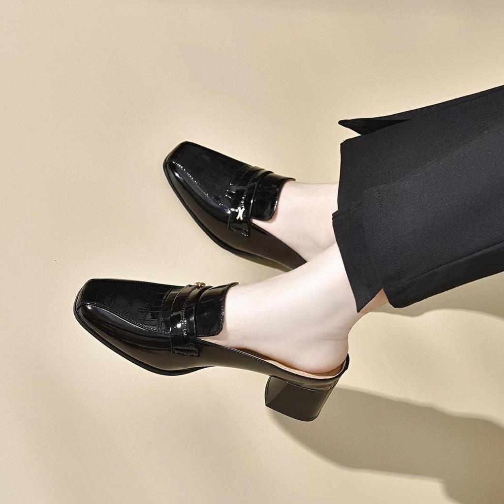 Women's 2024 Summer Chunky Heel Leather Loafer Sandals: Square Toe, Closed Toe, Simple Chic Design.