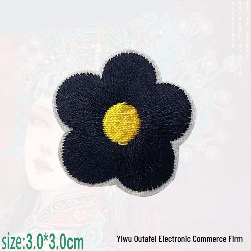 Colorful Plum Blossom Embroidered Fabric Iron-on Patch for Clothing Repair