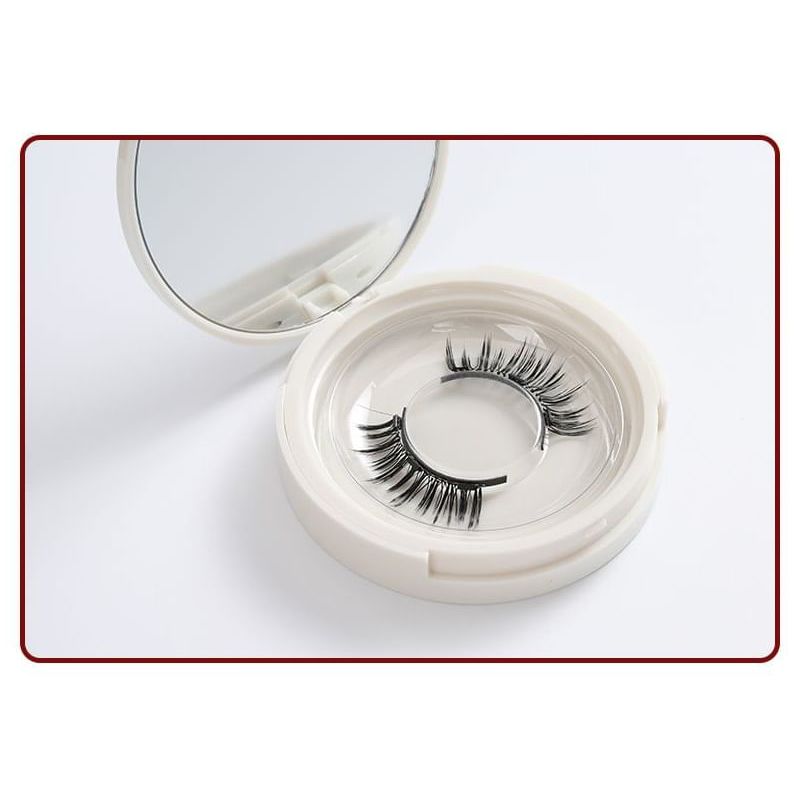 Buttermilk - Volume Crisscross Magnetic False Eyelashes with Applicator Clip