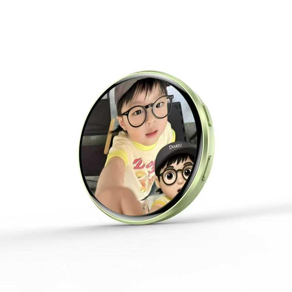 Dynamický elektronický anime e-odznak displej pin fototag chytrý kybernetický odznak 1,7palcový HD displej Bluetooth elektronická zobrazovací obrazovka