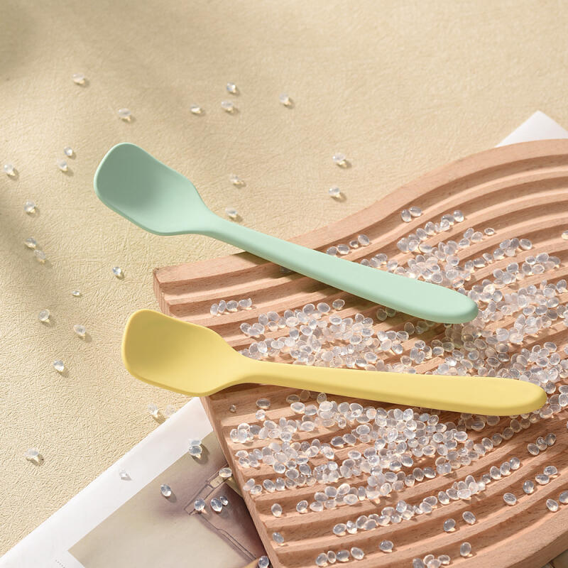 Cozy High-Strength Silicone Multipurpose Mini Spoon (6 colors) ivory