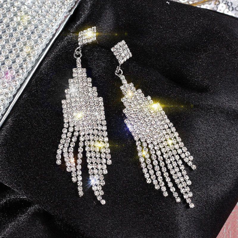 Korean-Inspired Multi-Tassel Rhinestone Earrings: Versatile, Bold, Slimming Long Drops for Women серебряный