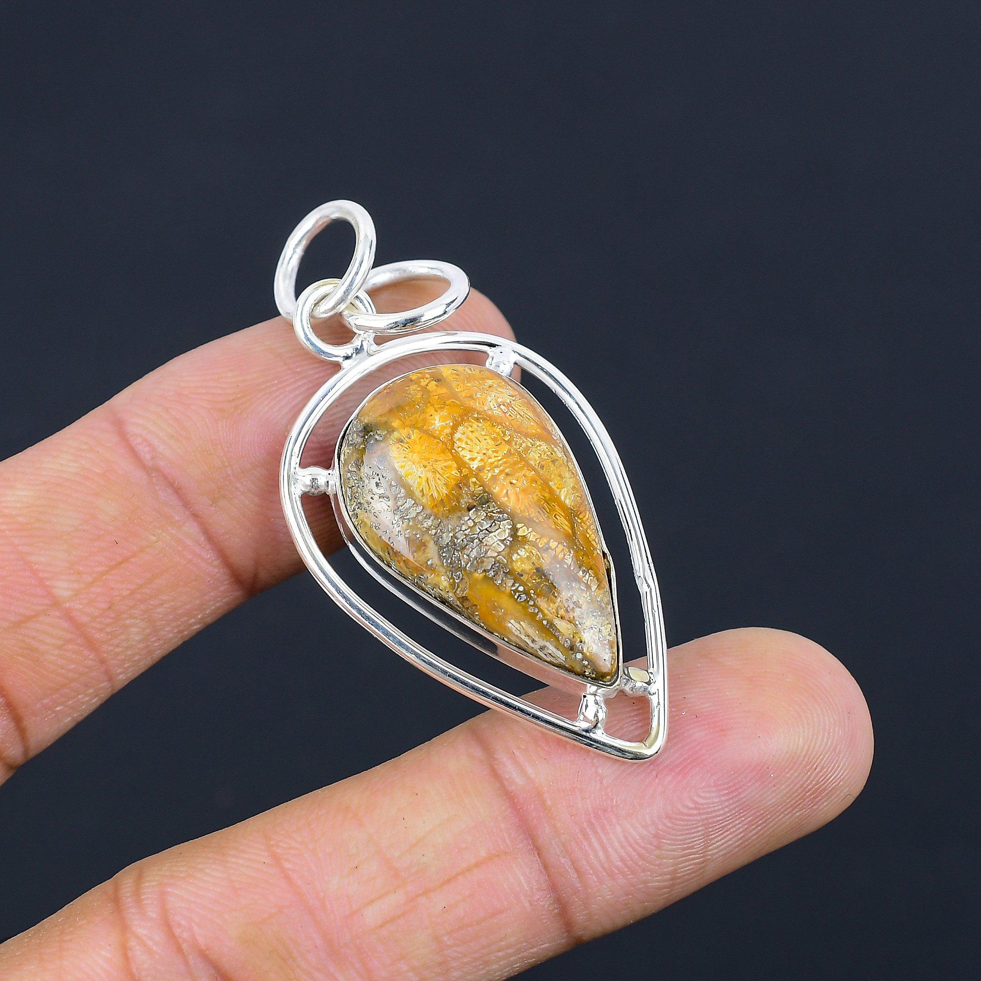 

Свадебный подарок для нее Подвеска из стерлингового серебра 925 пробы с натуральным ископаемым кораллом