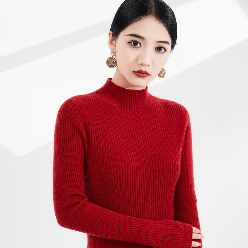 Женская трикотажная нижняя рубашка с полувысоким воротником и топом с длинными рукавами на осень и зиму Новый женский пуловер-свитер можно носить снаружи S 7596₽