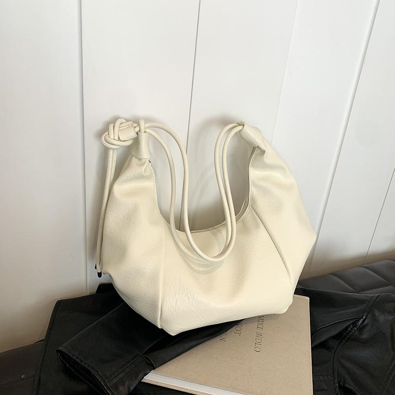 Korean Ins Large-capacity Retro Soft Leather Dumpling Bag Female Lazy Style Casual Versatile Commuter Shoulder Messenger Bag