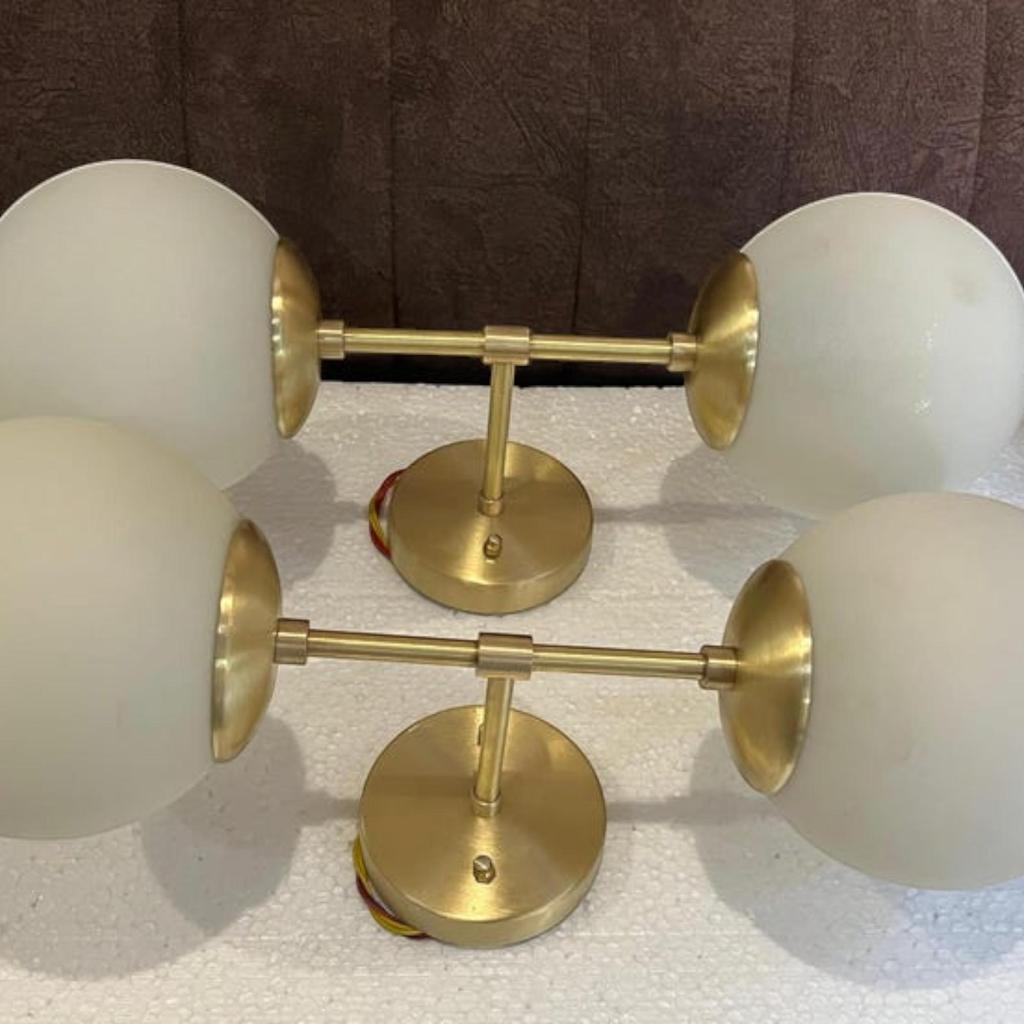 2-Light Globe Wall Sconce for Bedroom Dining Room Living Room Kitchen Home Décor