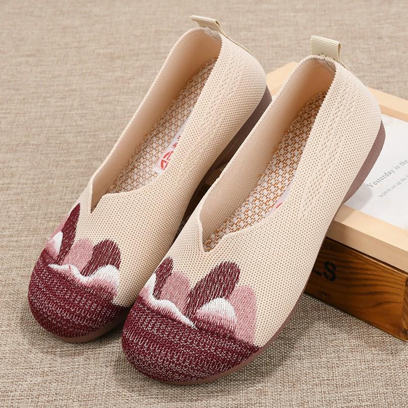 2024 Trendy Soft-Sole Chinese-Style Non-Slip Slip-On Mom Shoes for Women 35 1298₽