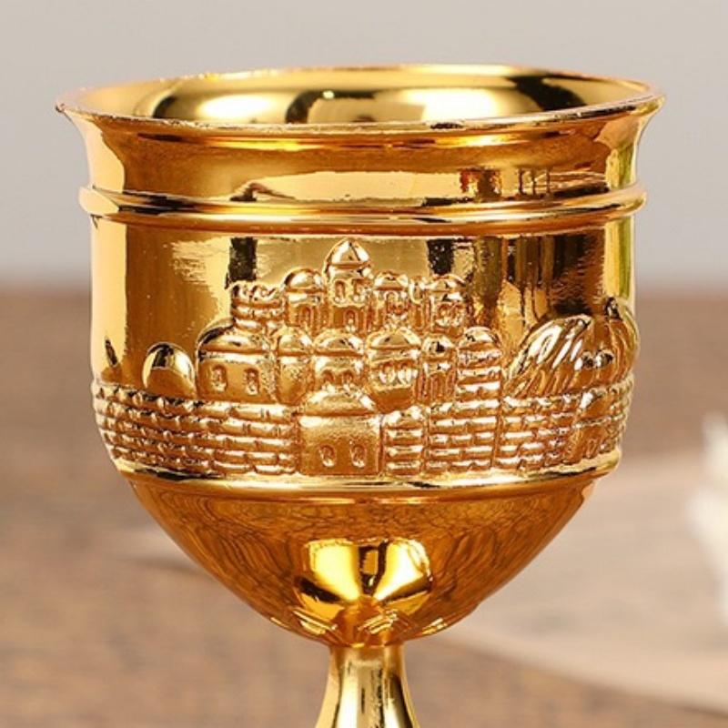 European Liquor Cup, Alloy Light Luxury Carved Pattern Goblet, Retro Mini Vodka Tumbler,  Creative Gift Home Decoration, 1pcs