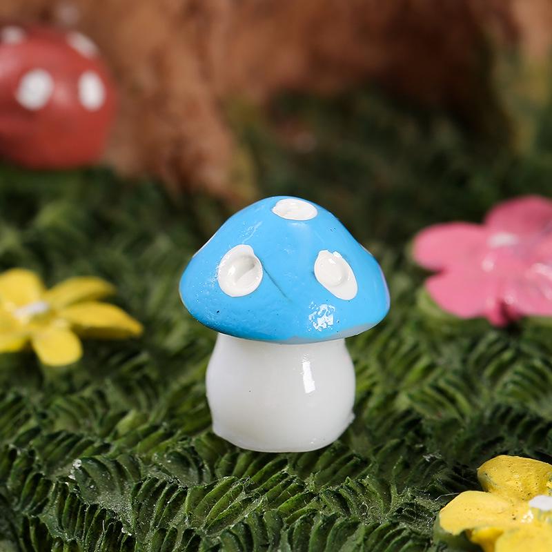 Resin Miniature 6-Color Mushroom Ornaments for DIY Jewelry and Micro Landscapes