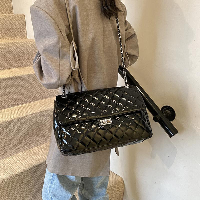 Сумка-цепочка ромбовидной формы - Стильная, вместительная, для ежедневного ношения, на плечо, повседневный рюкзак-кроссбоди One Size чёрный