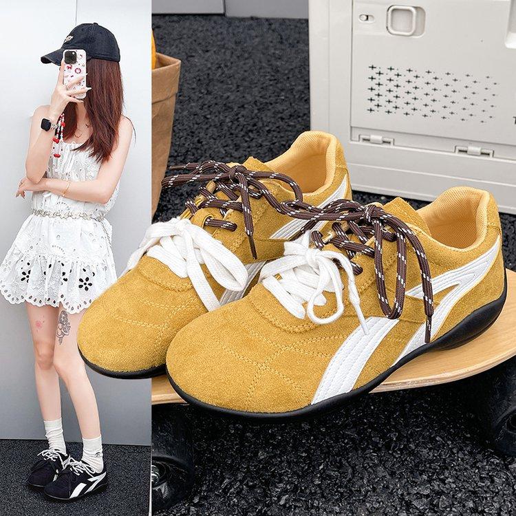 3Cm Inner Height Increase German Training Shoes Women's 2025 New Versatile Flat-soled Retro Forrest Gump Shoes Red Leather Casual Shoes