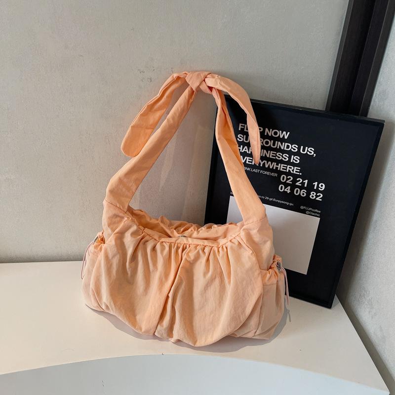 Wrinkled Dumpling Small Tote Bags for Women Shoulder Bag Fashiable Retro Nyl Lightweight Shopping Bags Designer Bag