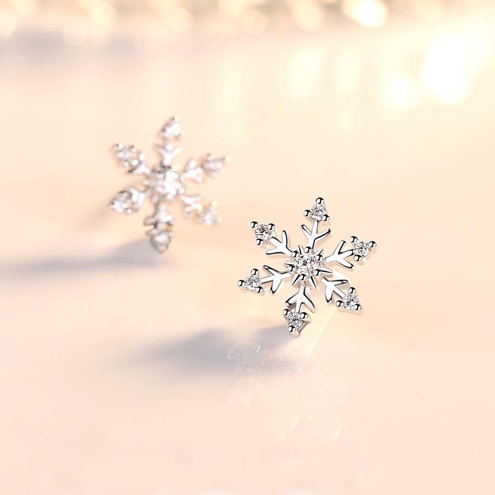 S925 Sterling Silver Snowflake Flower Stud Earrings with Inlaid Diamonds, Sweet and Romantic Christmas Accessory for Women