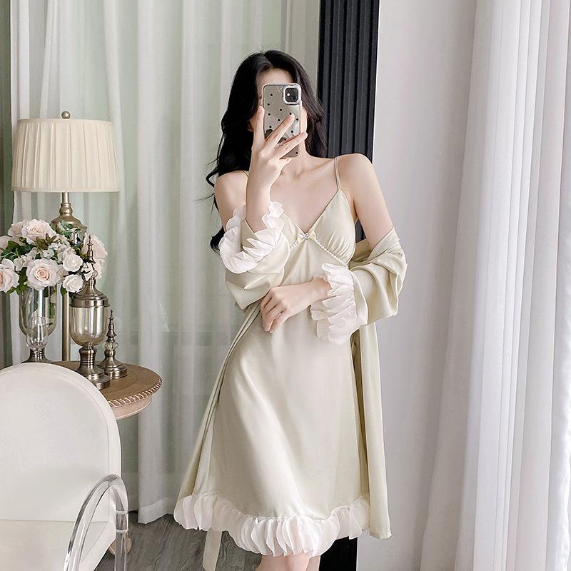 Dámské pyžamo z ledového hedvábí s V-výstřihem a volánky 2025 - Stylové, Sexy a Univerzální pro Domov nebo Ven