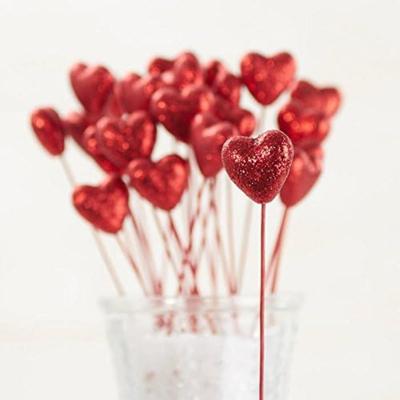 50 PIÈCES Pics Cœur Cœur Gonflé Pics Cœurs en Mousse à Paillettes Saint-Valentin Pics Cœurs en Mousse Scintillants Tiges Paillettes en Bois pour Arrangements de Saint-Valentin