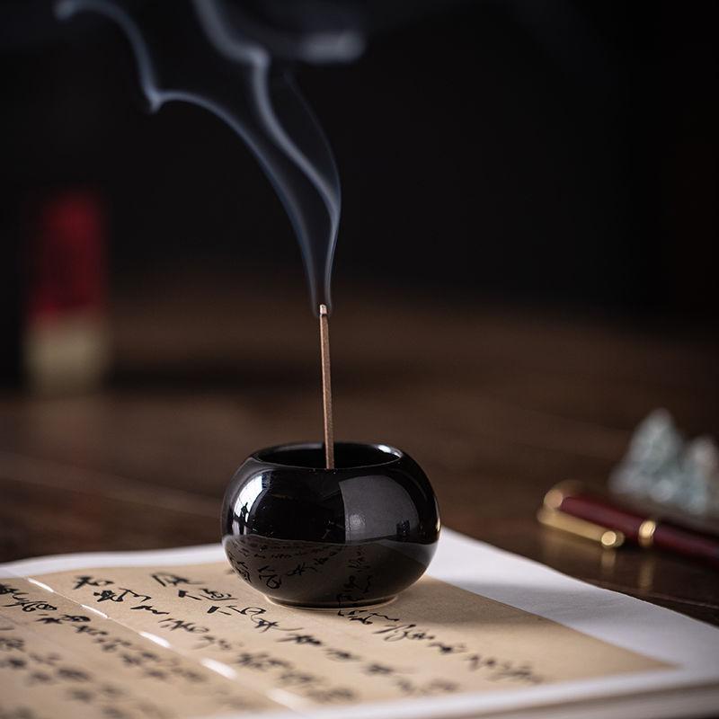 Mały Ceramiczny Kadzielniczek na Patyczki Kolorowe Ozdoby Medytacyjne Drewno Sandałowe Uchwyt na Kadzidełka Ceremonia Herbaty Dymny Piecyk Zapachowy