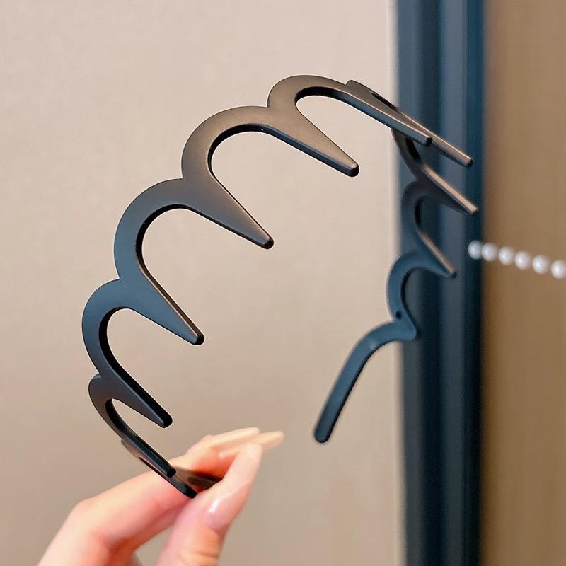 Women's 2025 Spring/Summer High Skull Wavy Headband with Teeth for Face Washing