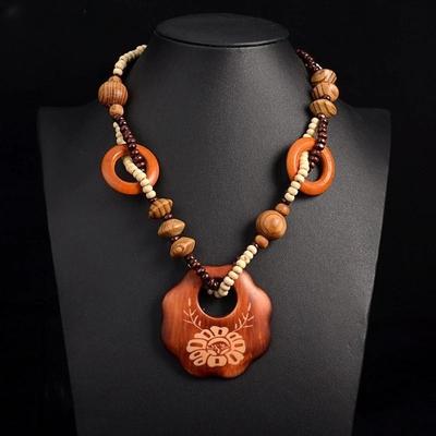 Bohemian Sandalwood Wood Bead Necklace Ethnic Gemstone Pendant Geometric Statement Layering Long Necklace Y2K Retro Jewelry for Women