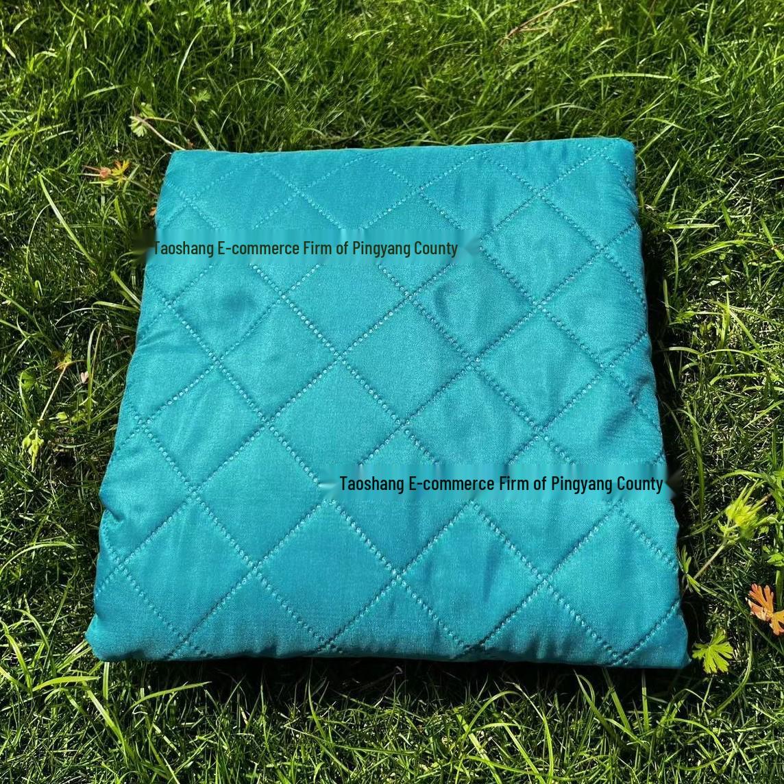 

Waterproof, Stain-Resistant, Non-Slip Double-Sided Sofa Cover & Pet Mat Single Sofa Mat 170x170 синий