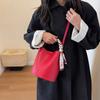 Solid Color Inner Compartment Bucket Shaped Sewing Thread Shoulder Bag 2024 Best-Selling High-Quality Commuting Crossbody Bag
