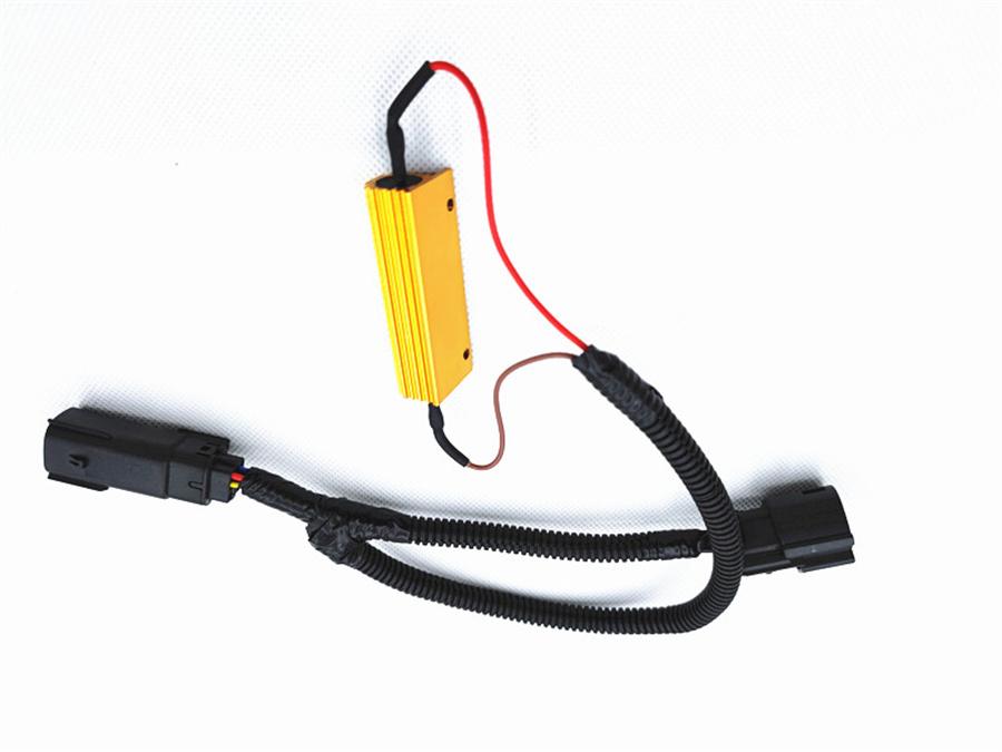 Halogen To LED Tail Light Conversion Adapter For Silverado Sierra Denali 2016-18
