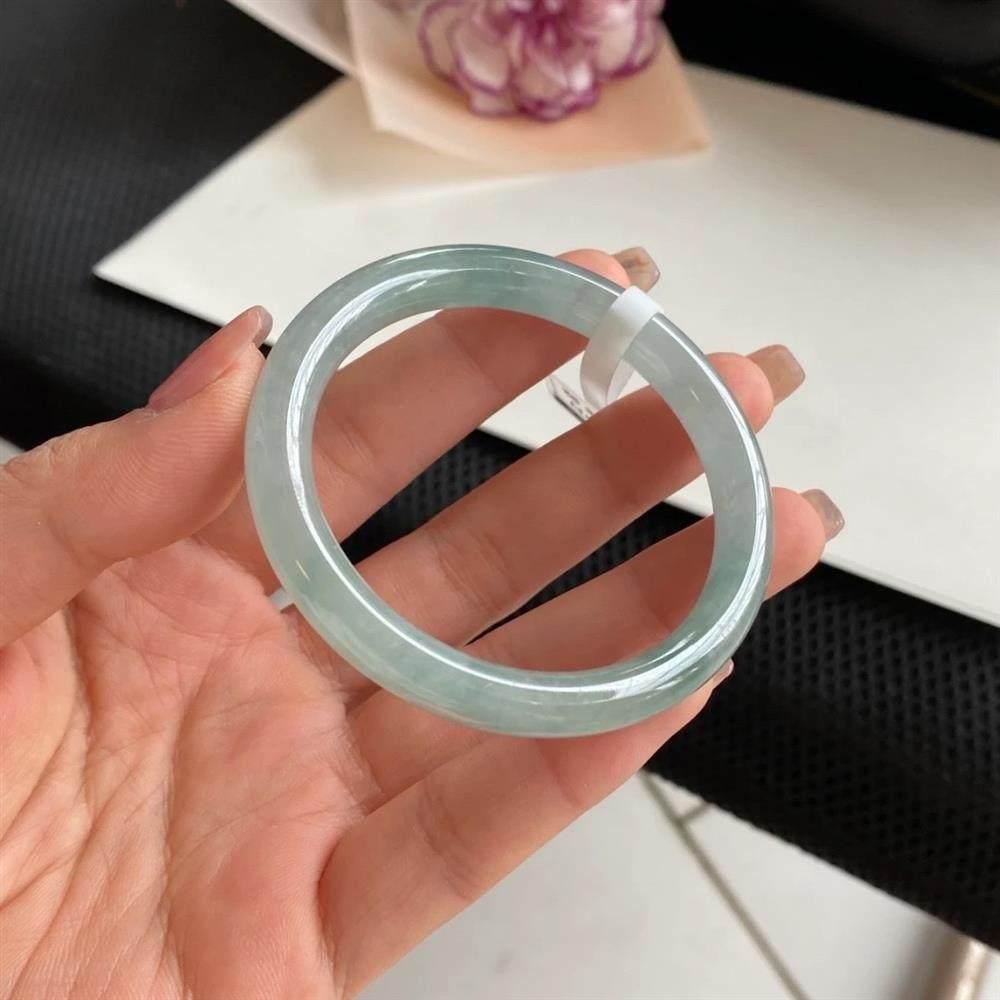 Myanmar Natural Grade A Light Green Jade Bracelet - Thin Round Bar for Women - Free SF Express Shipping