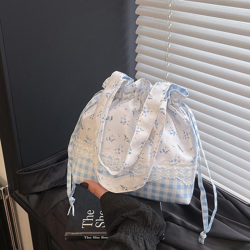 New Floral Plaid Drawstring Bento Bag, Student with Meal Handbag, Large-capacity Portable Lunch Box Bag, Commuter Bag.