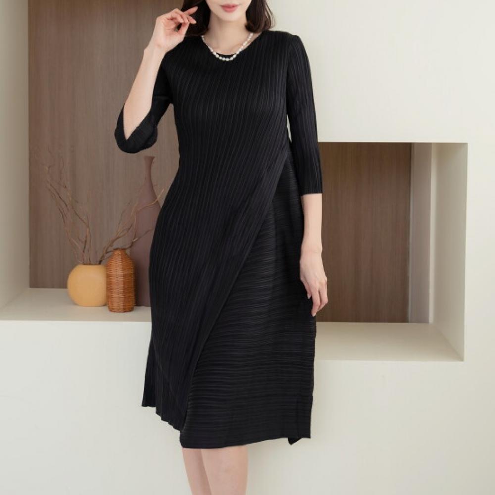 Plara Women Diagonal Overlap Pleats Dress