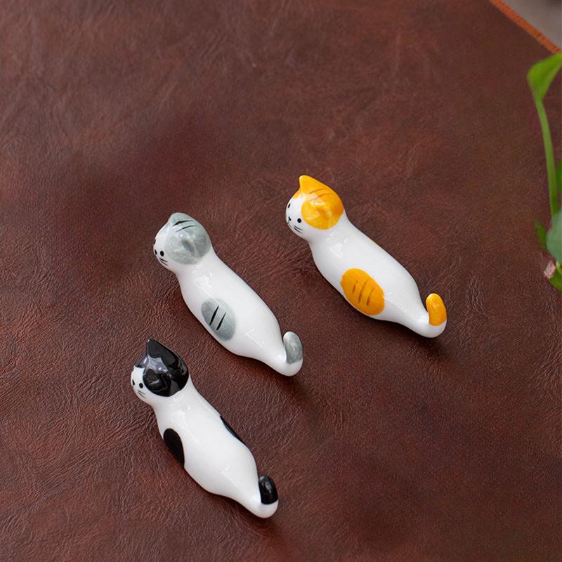

3Pcs/set Charming Ceramic Lucky Cat Figurine - Versatile Home Decor Perfect for Bookshelf Living Room Office