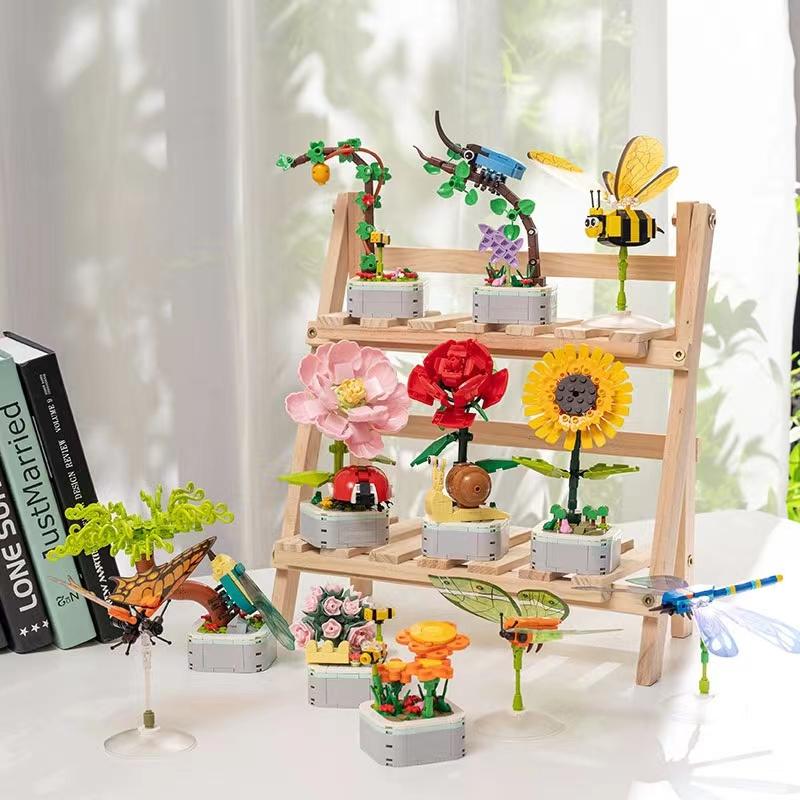 Insect Flower Building Blocks Creative Insect Dog Succulent Bouquet Desktop Decorative Ornaments Kids DIY Toys Holiday Gifts