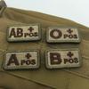 Taktisches Blutgruppen-Siegel Identifikations-Siegel Stickerei Klettverschluss-Abzeichen Armband Typ A Typ B Typ AB Typ O + POS Militär-Fan