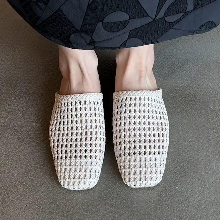 Baotou half drag 2025 new woven hollow baotou half slippers women's summer flat bottom square head fashion sandals lazy