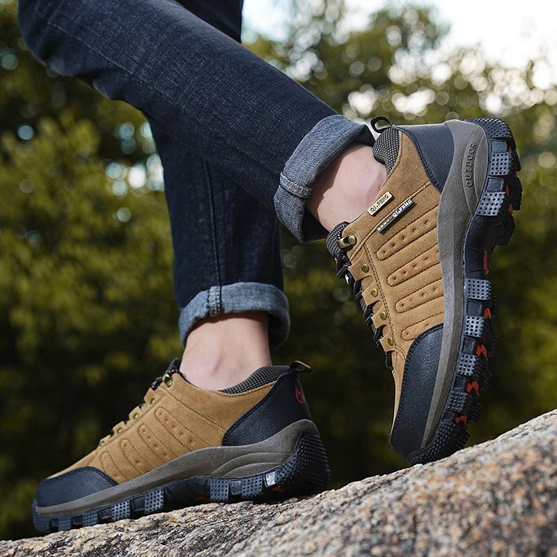 Outdoor Climbing Boots plus Size Autumn and Winter Couple's Low-Top Hiking Shoes Fashion Travel Shoes Sports Hiking Shoes