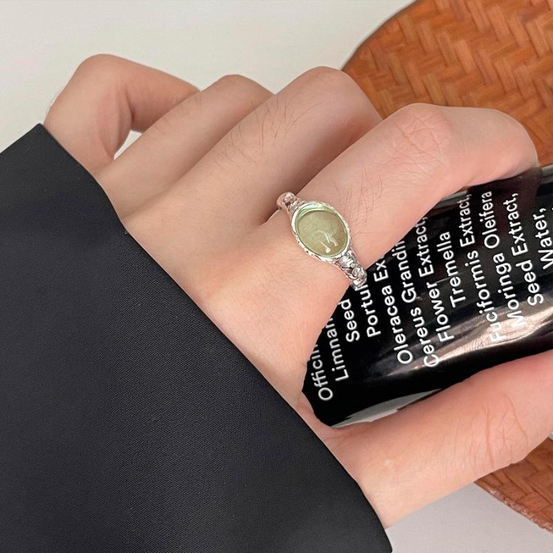 

Модное медное кольцо для женщин с уникальной плиссированной текстурой, идеально подходящее для любого случая