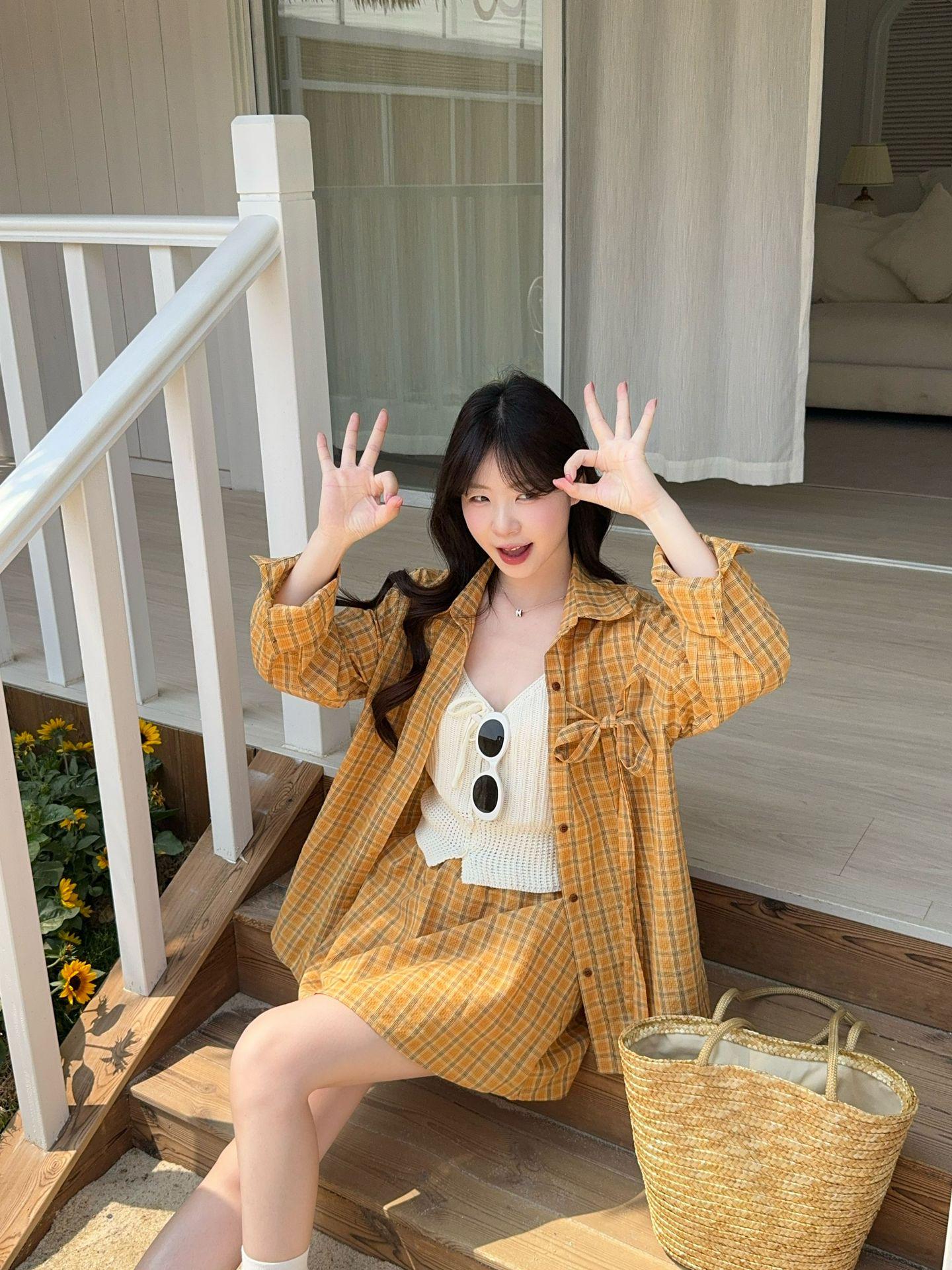 

Plaid Bow Shirt, Knit Crochet Vest & High-Waist Skirt Set M