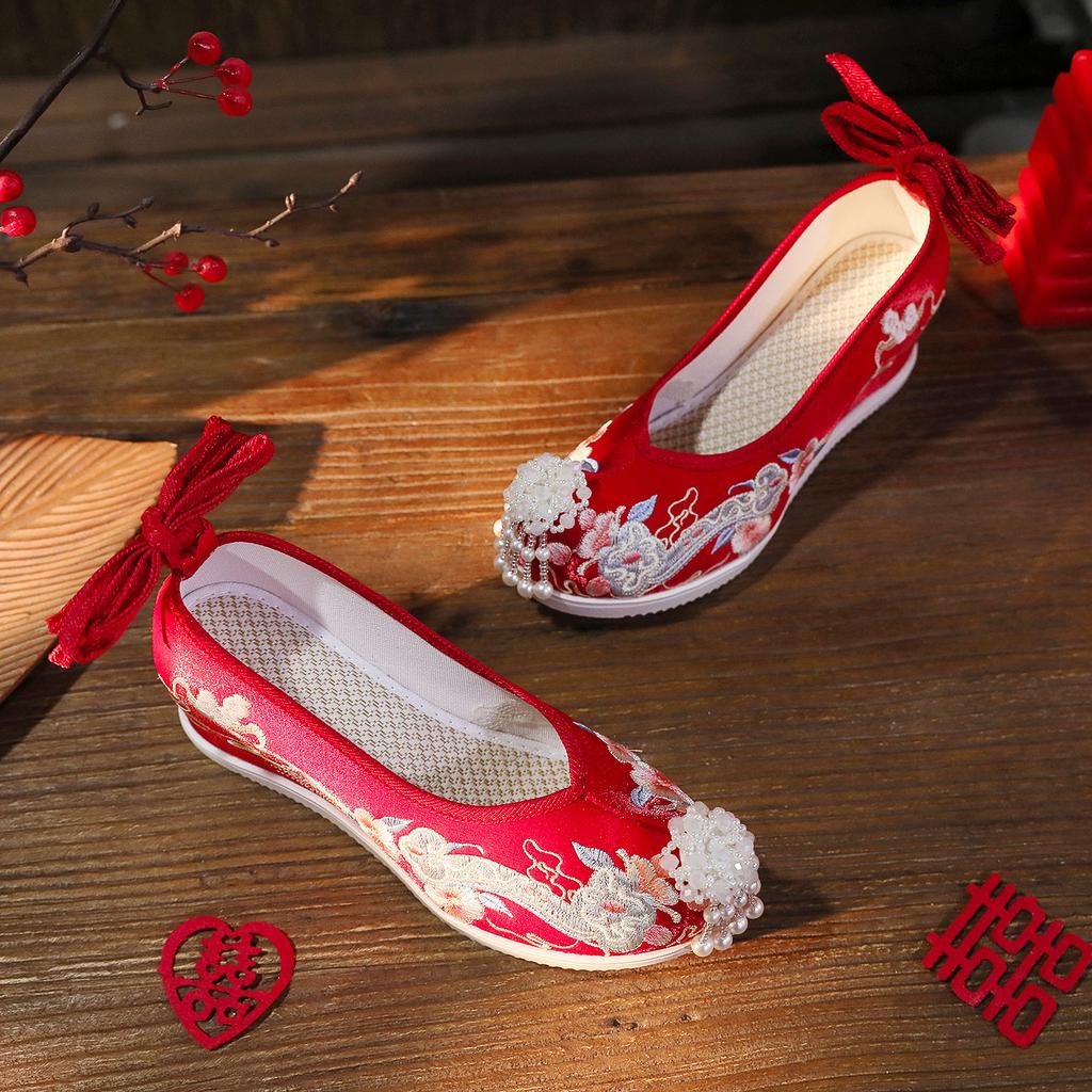 Embroidered Shoes Fringed Hanfu Shoes Antique Xiuhe Shoes Chinese Inner Heightening Cloth Shoes