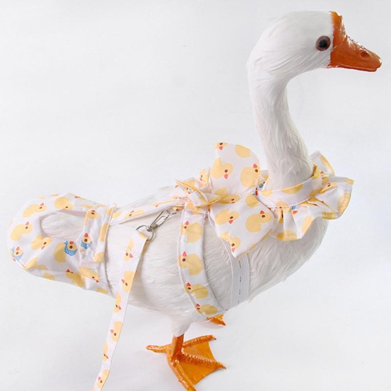 2pcs Set Animal Diaper Holder with Detachable Leash Breathable Fabric Fun Duck Diaper Leash Set